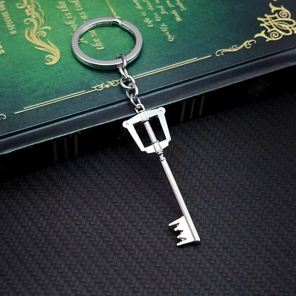 Kingdom Hearts Keychain Sora Key Keyblade Keyring Keychains for Men Game Accessories Car Key Ring Pendant Llaveros